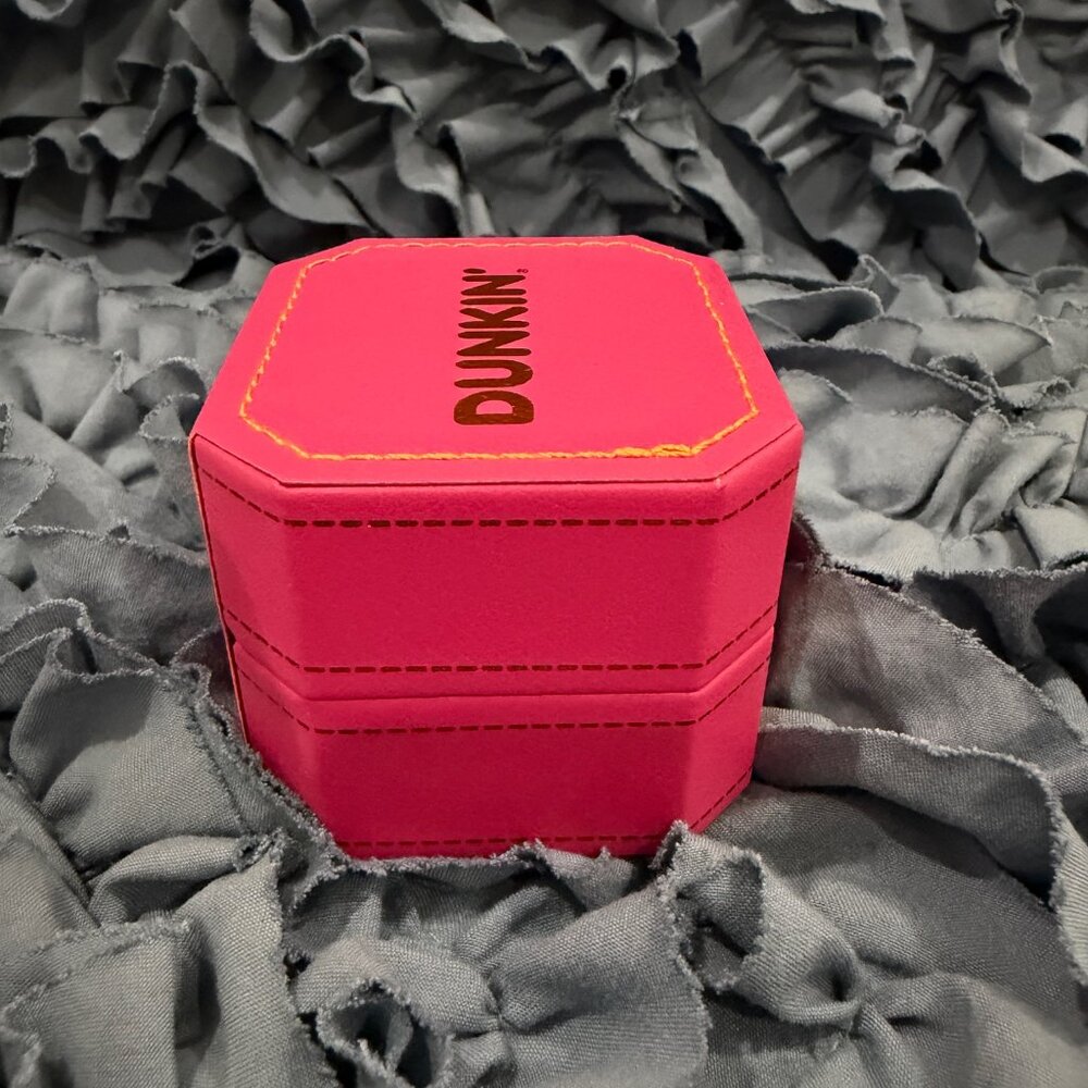 Dunkin “I Dough Box” Proposal Box – LIMITED EDITION. - Picture 6 of 9